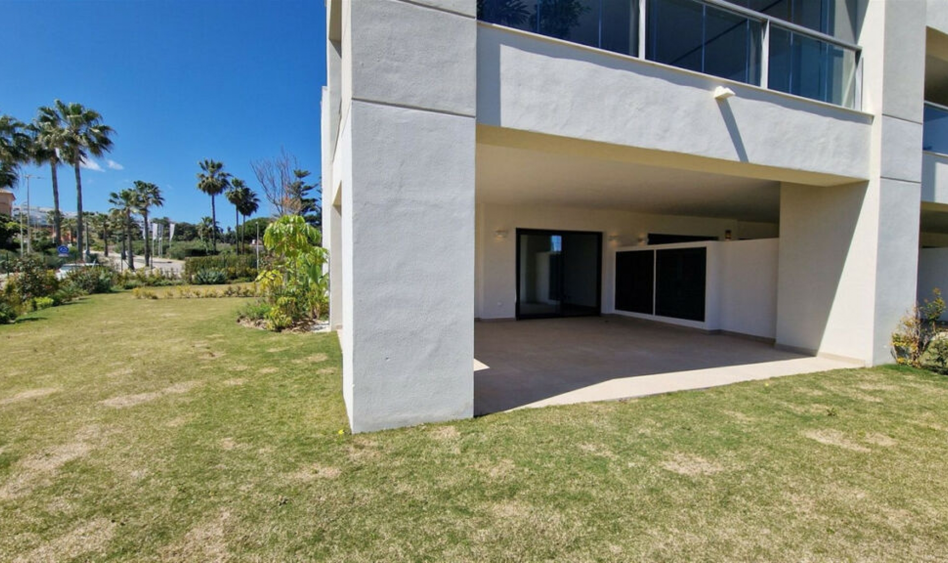 Resale - Apartment -
Casares Playa