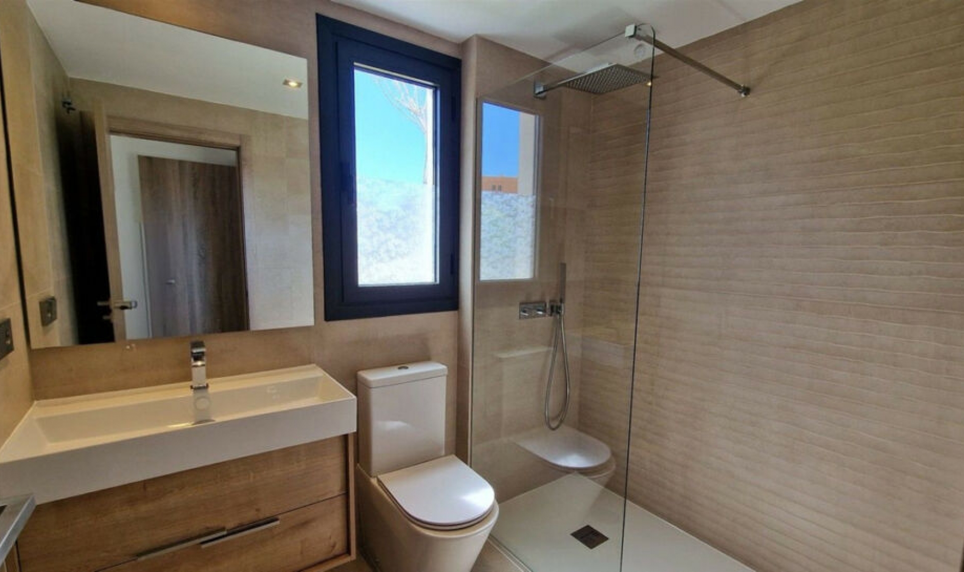 Resale - Apartment -
Casares Playa