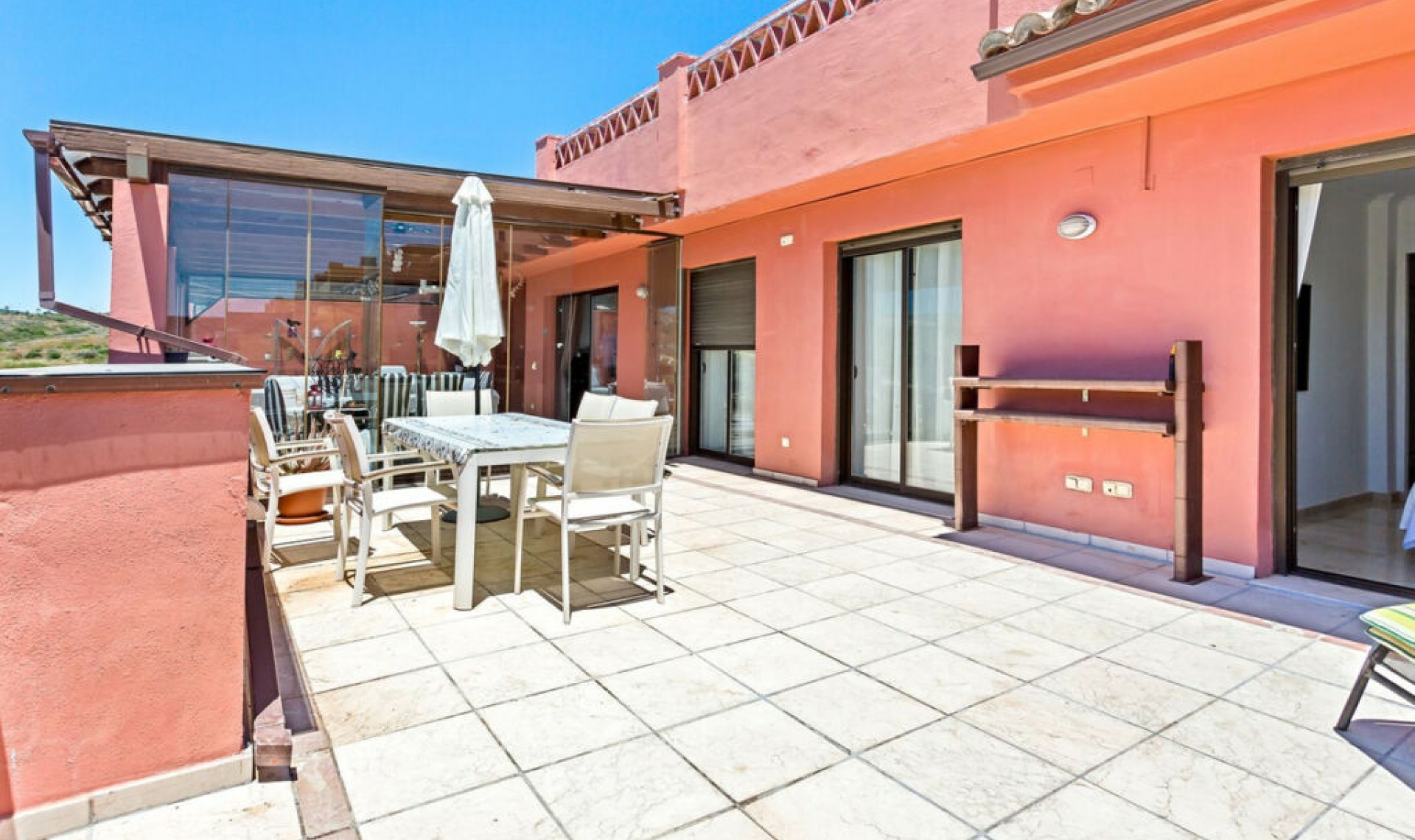 Resale - Apartment -
Casares Playa