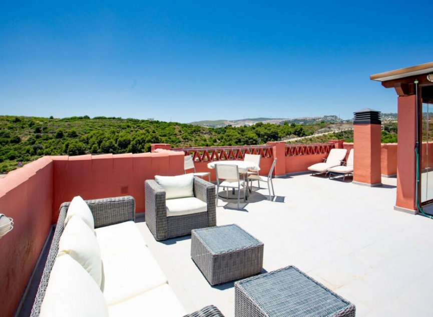 Resale - Apartment -
Casares Playa