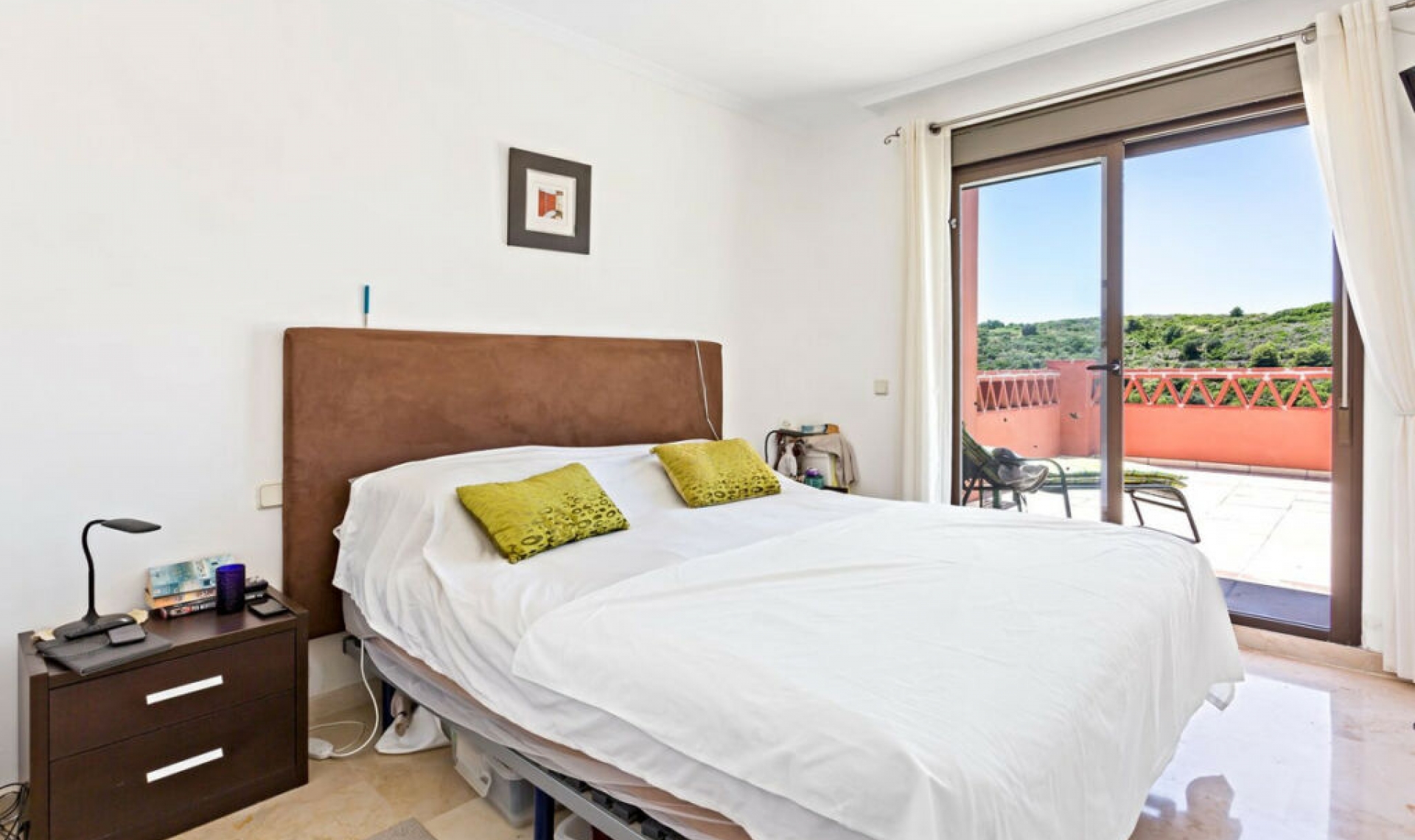 Resale - Apartment -
Casares Playa