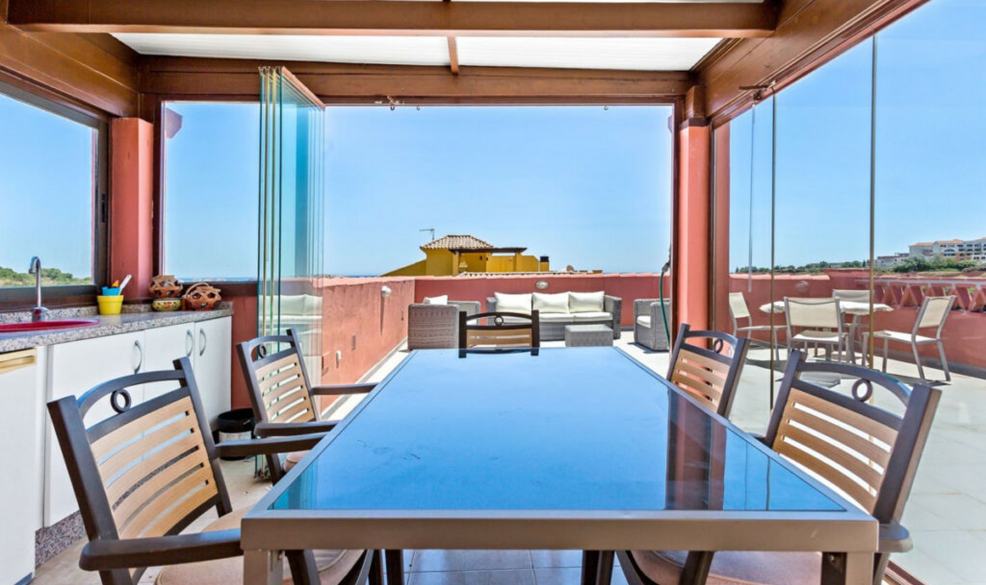 Resale - Apartment -
Casares Playa