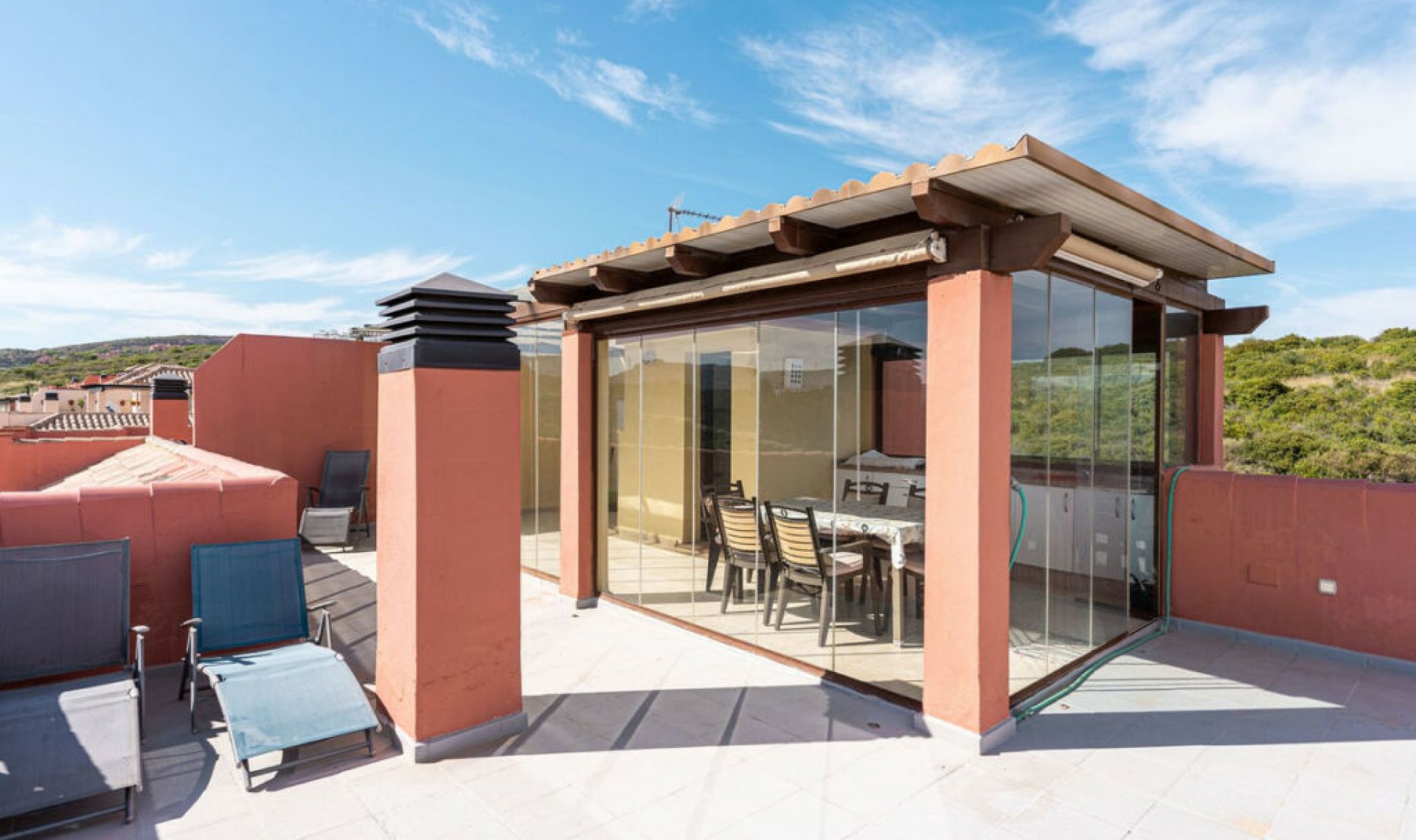 Resale - Apartment -
Casares Playa