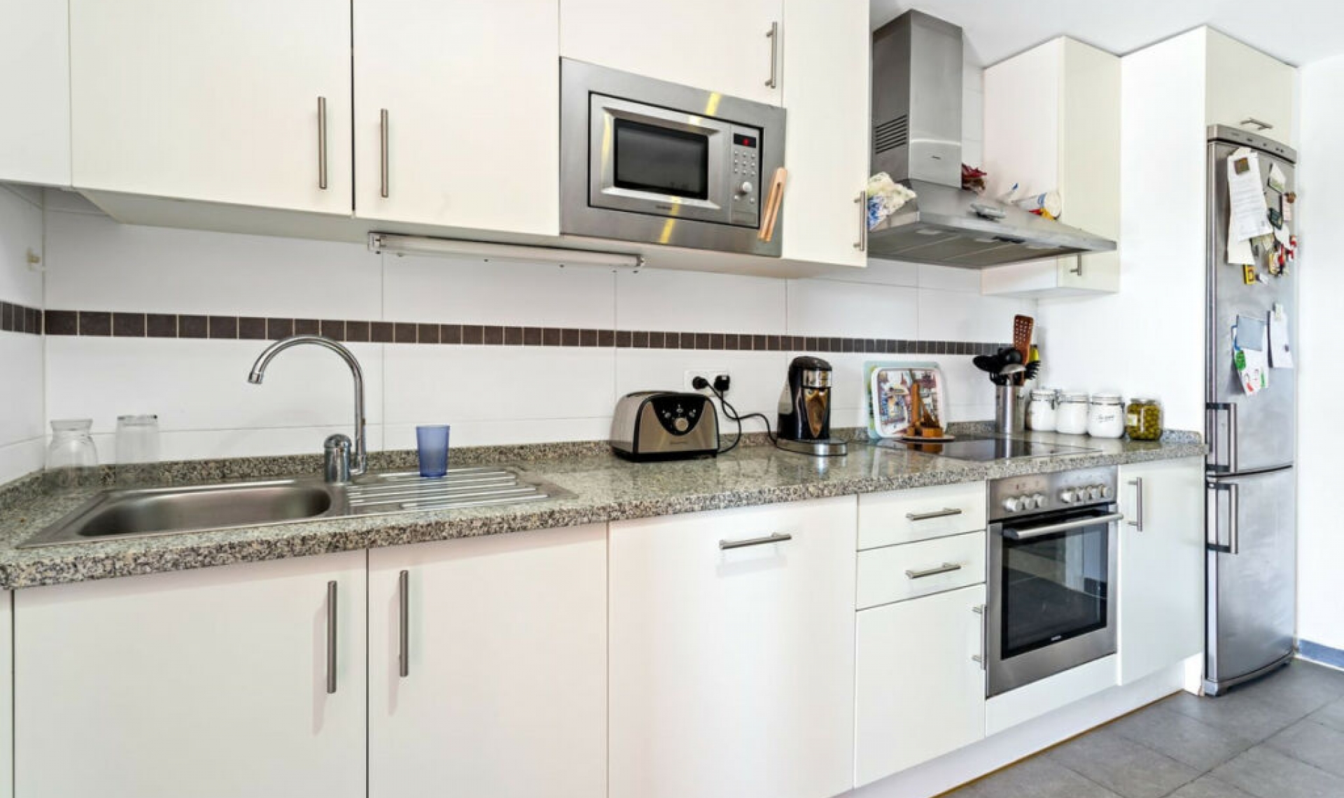 Resale - Apartment -
Casares Playa