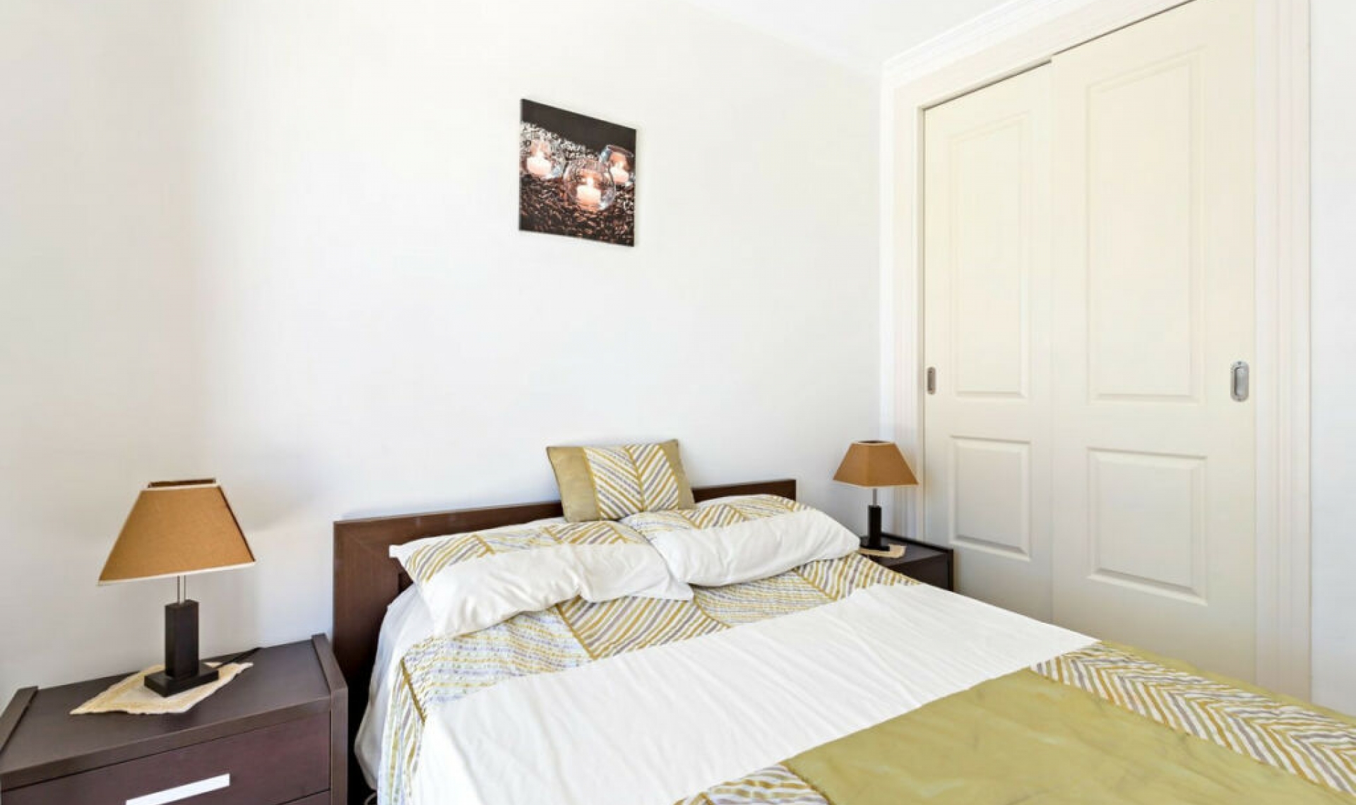 Resale - Apartment -
Casares Playa