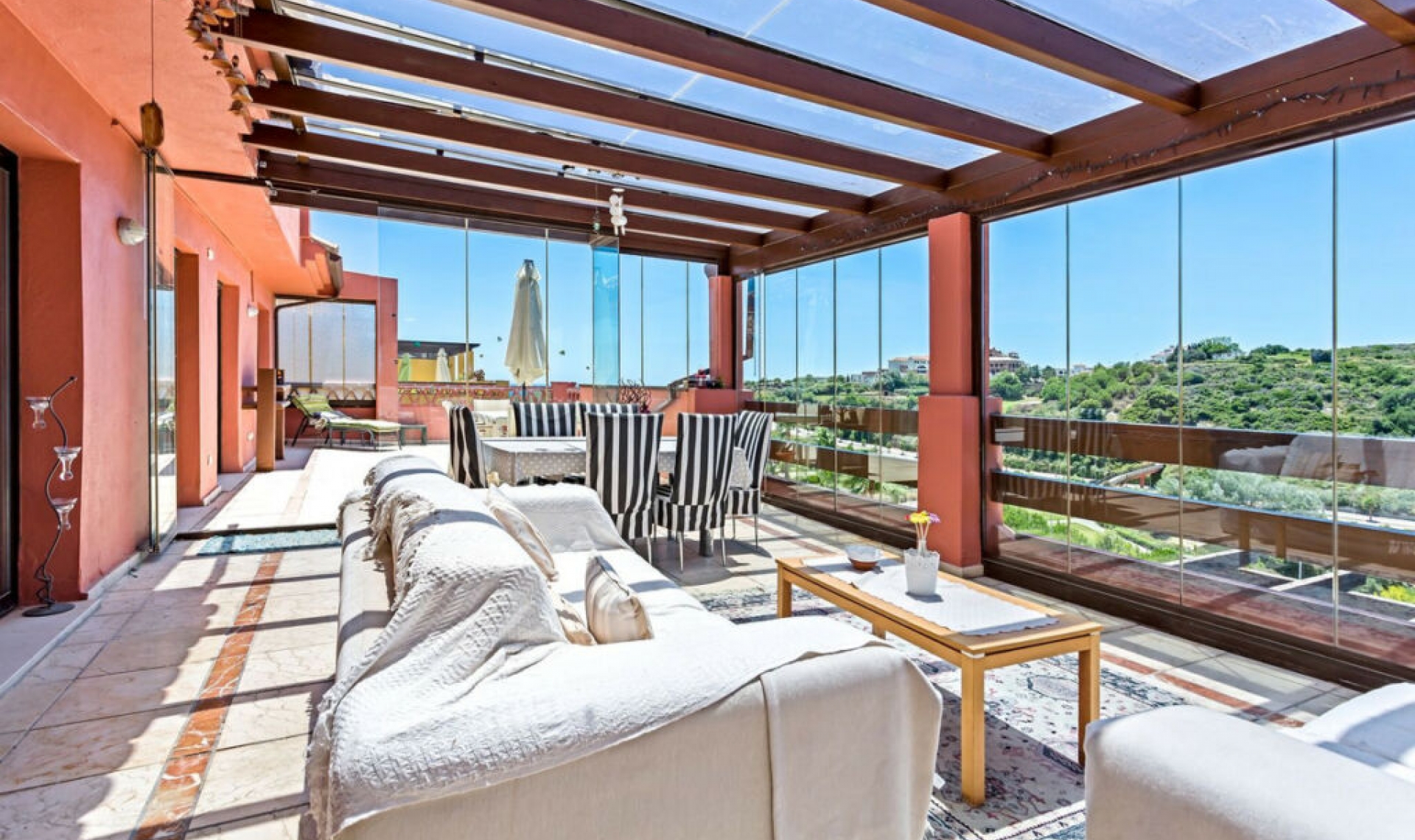 Resale - Apartment -
Casares Playa