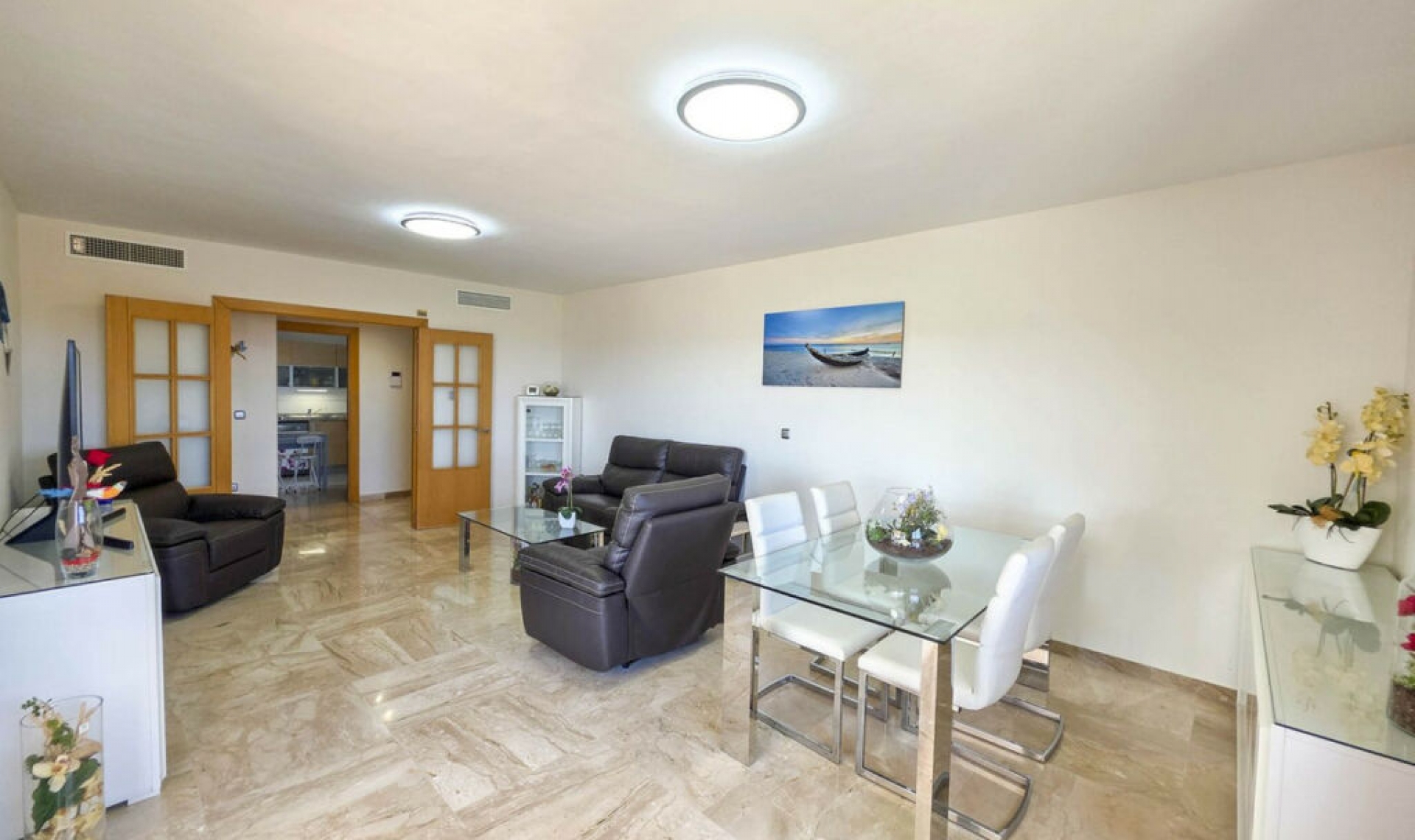 Resale - Apartment -
Casares Playa
