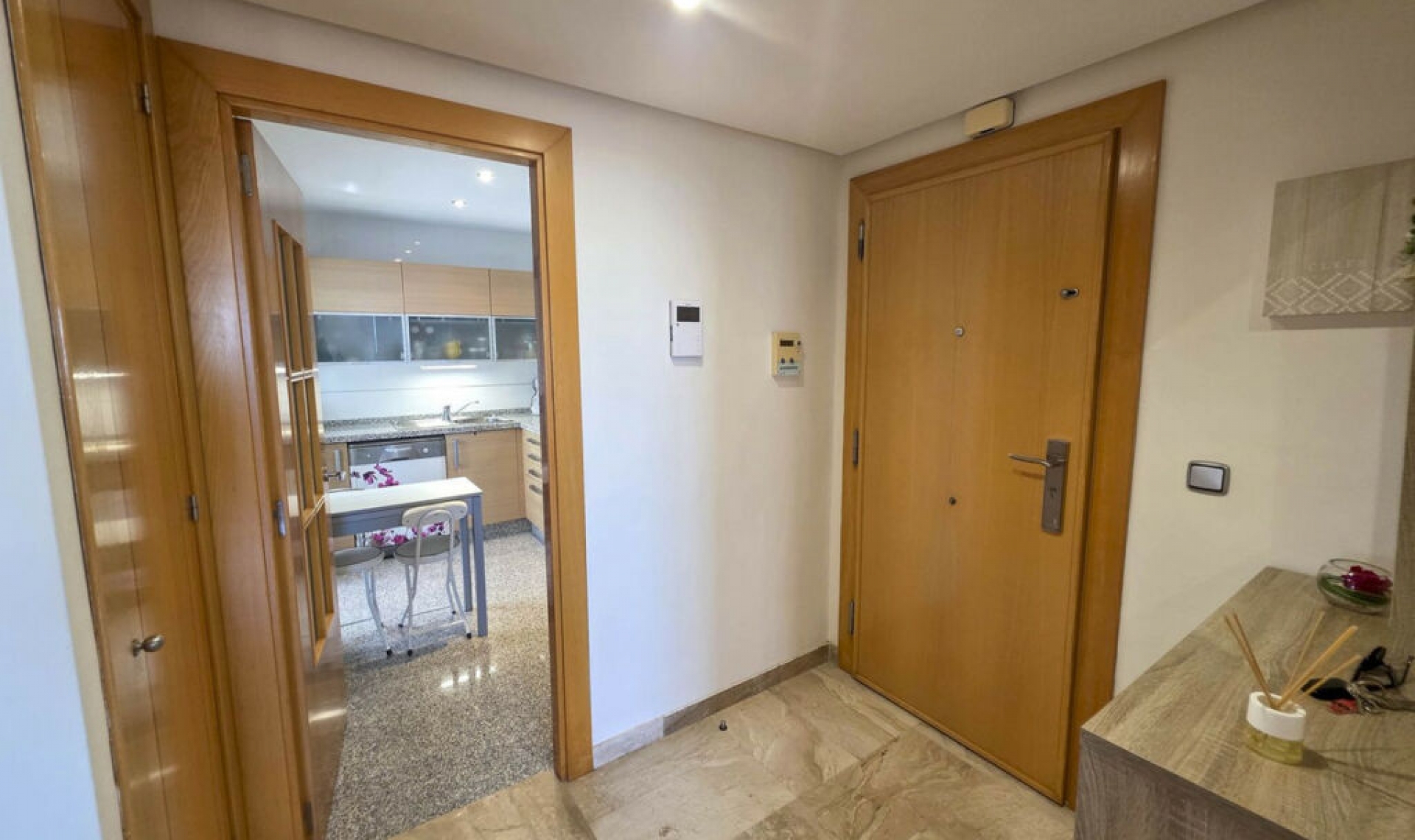 Resale - Apartment -
Casares Playa