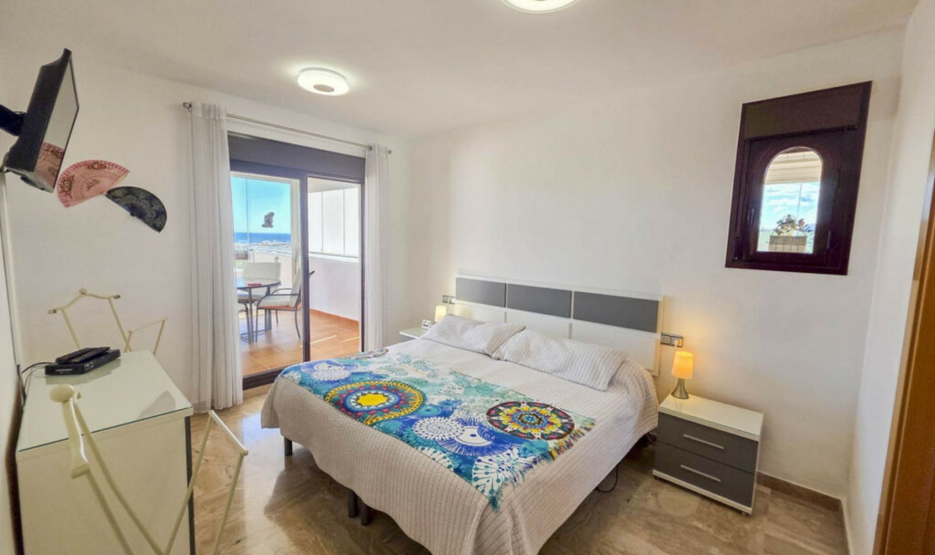 Resale - Apartment -
Casares Playa