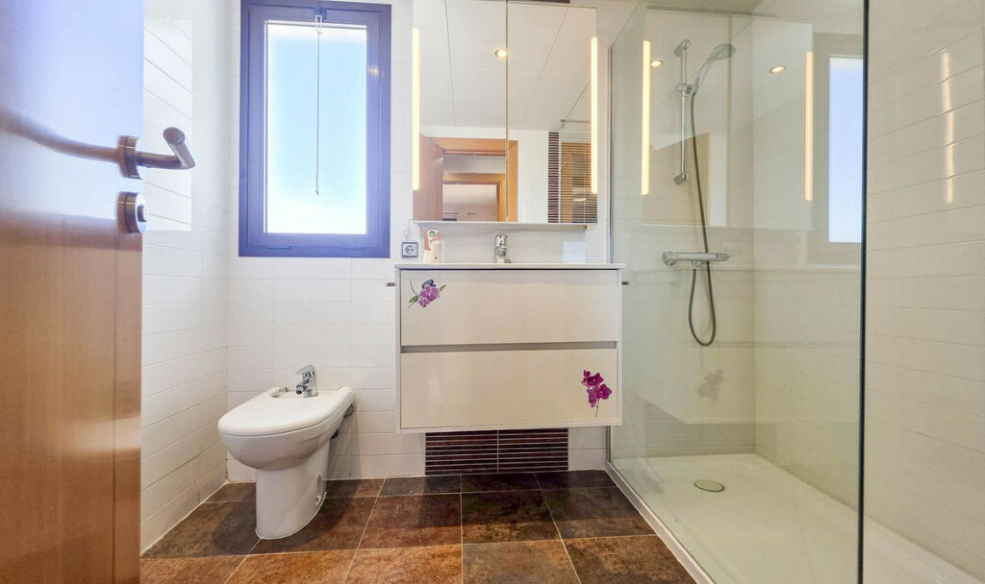 Resale - Apartment -
Casares Playa