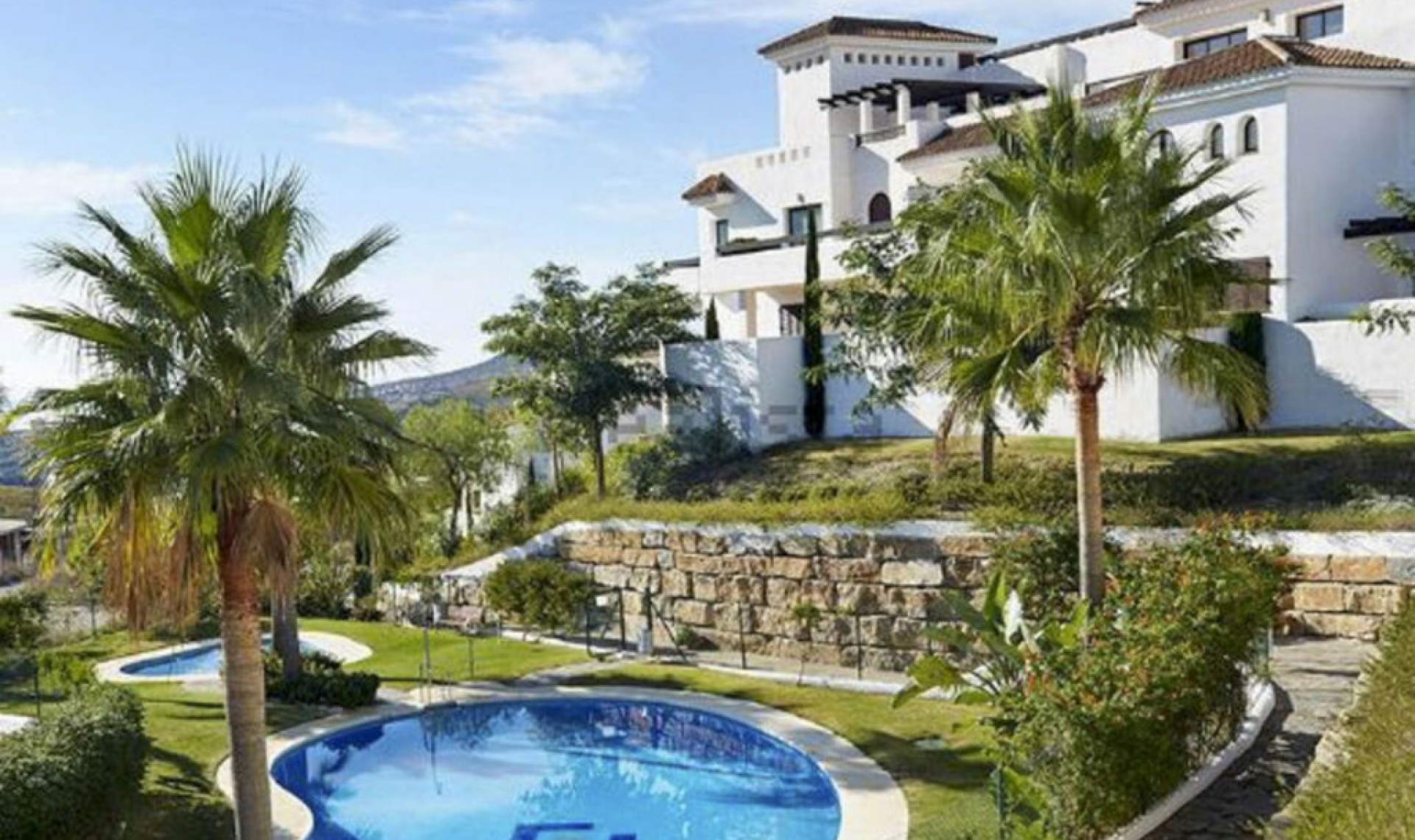 Resale - Apartment -
Casares Playa