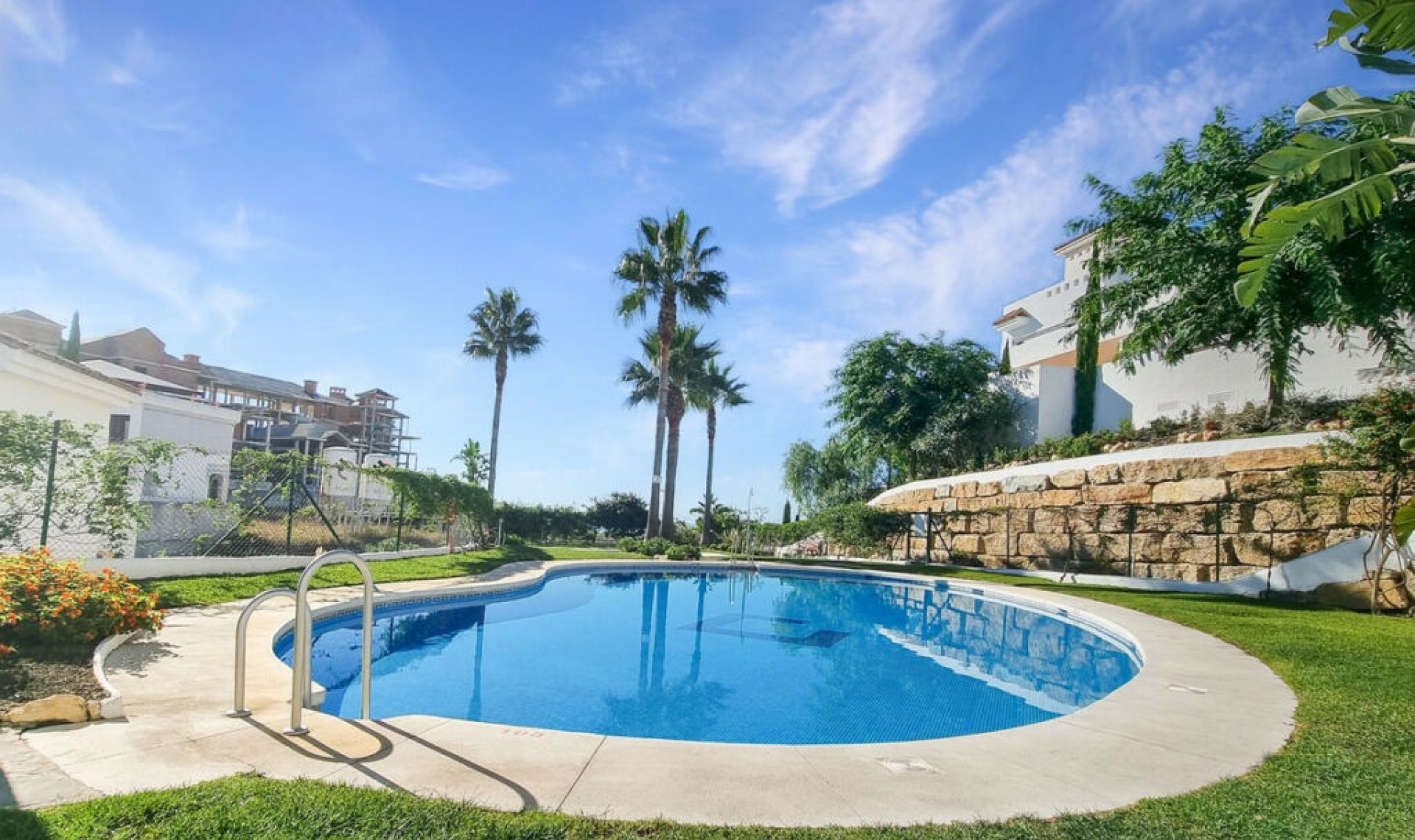 Resale - Apartment -
Casares Playa