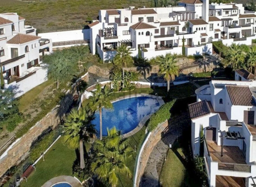 Resale - Apartment -
Casares Playa