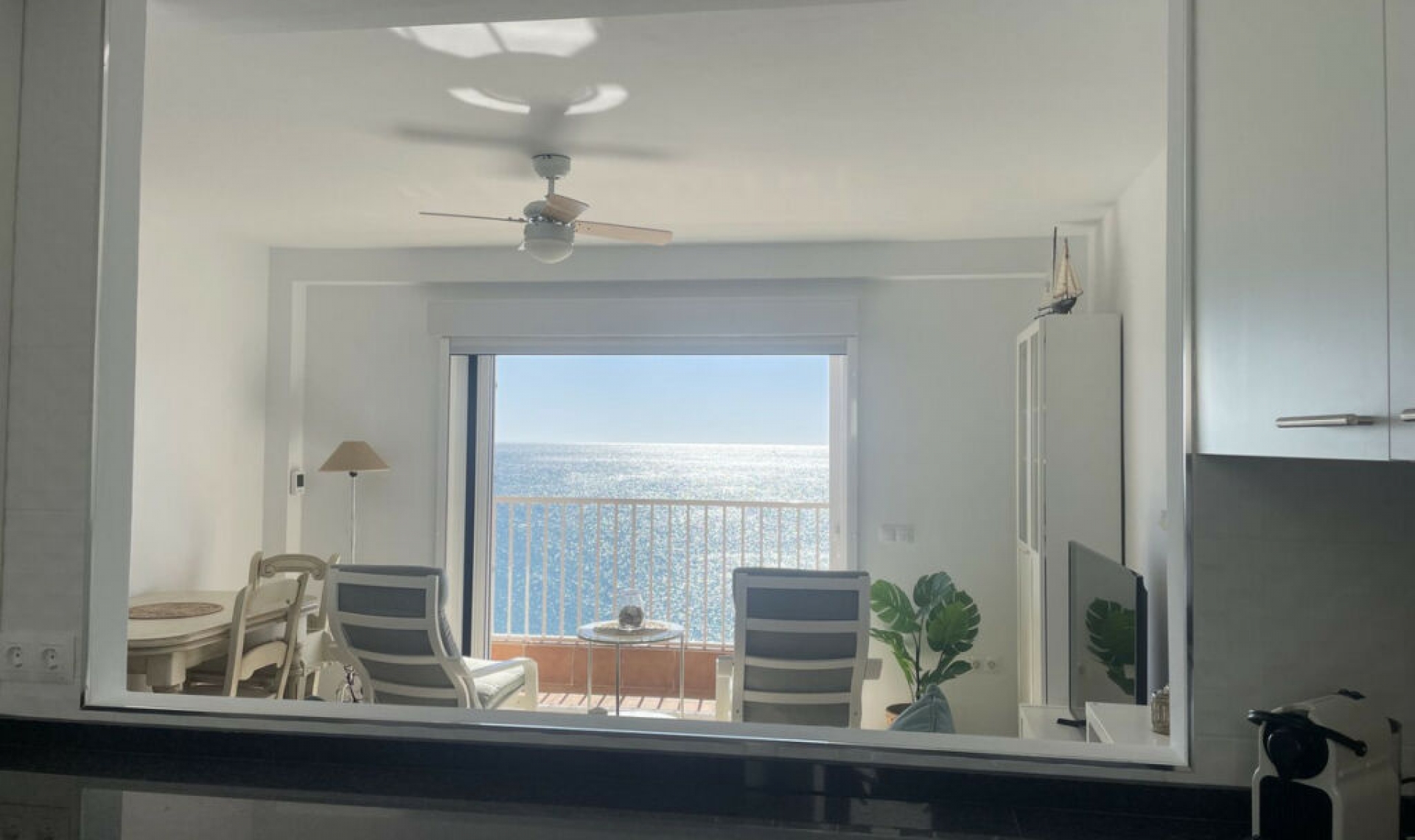 Resale - Apartment -
Casares Playa