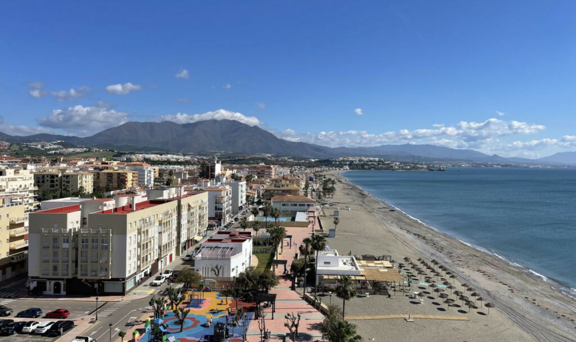 Resale - Apartment -
Casares Playa