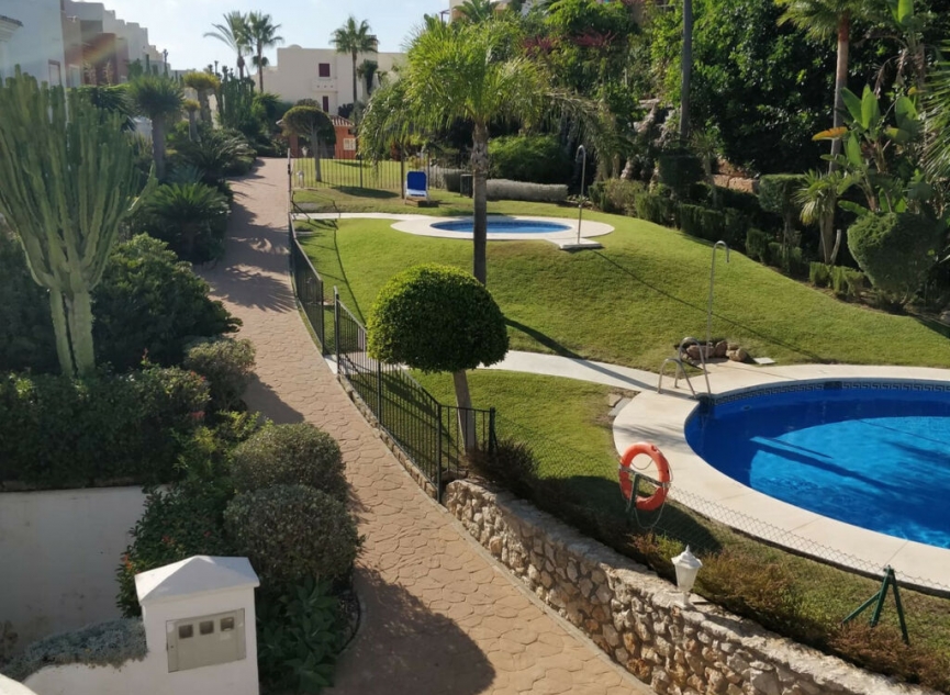 Resale - Apartment -
Casares Playa