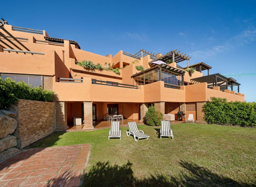 Resale - Apartment -
Casares Playa