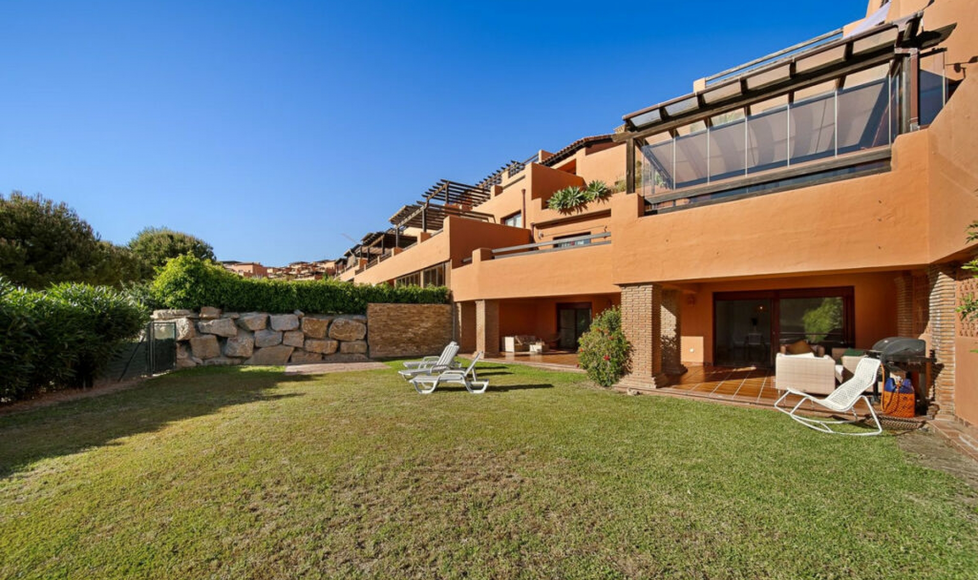 Resale - Apartment -
Casares Playa