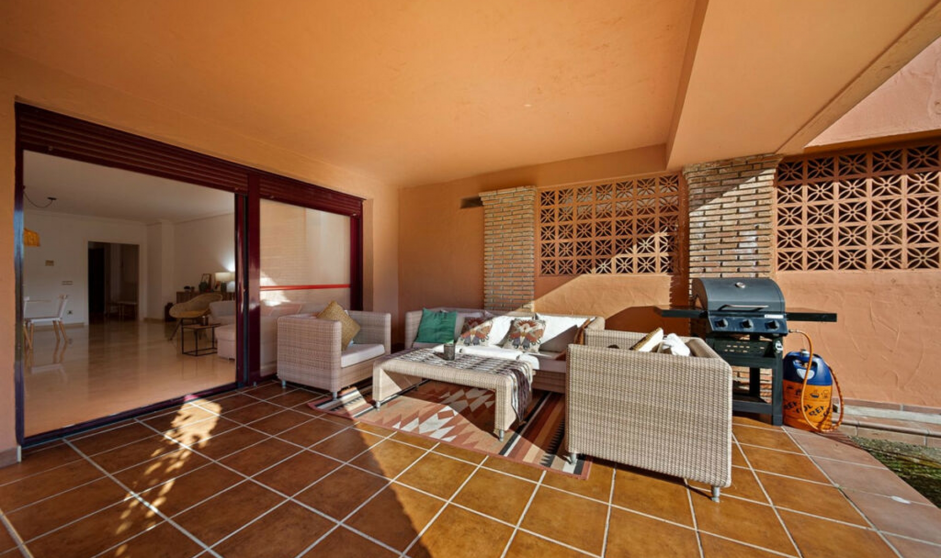 Resale - Apartment -
Casares Playa