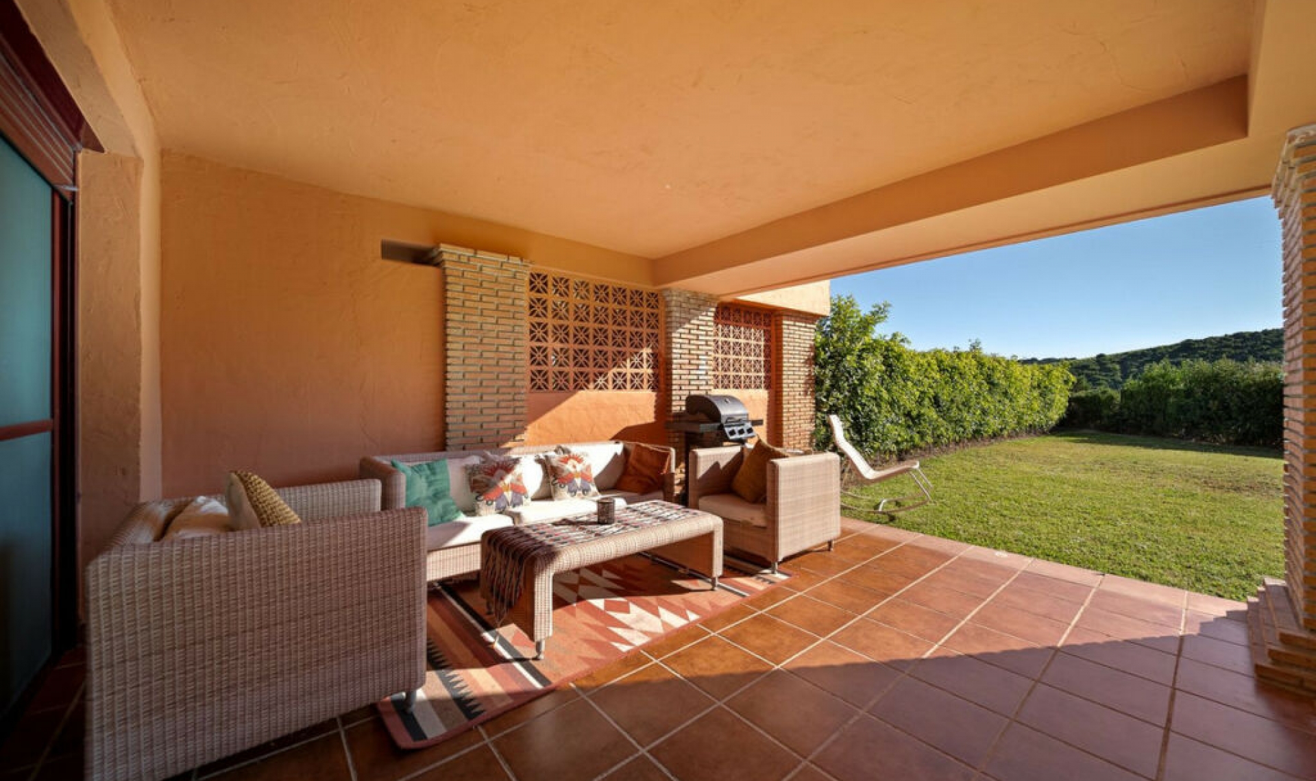 Resale - Apartment -
Casares Playa