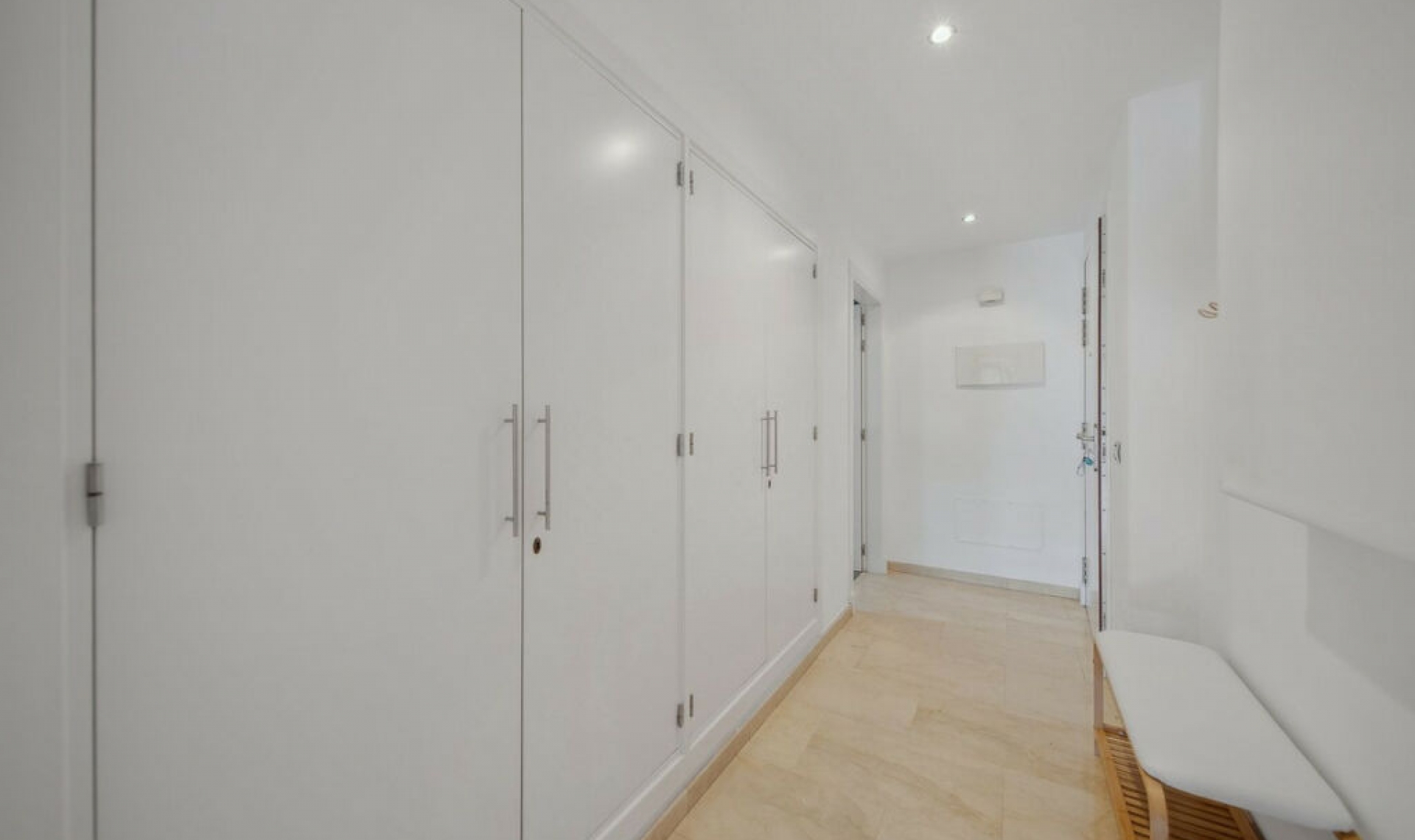 Resale - Apartment -
Casares Playa