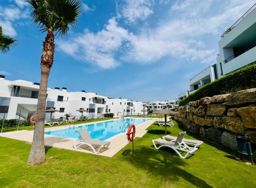 Resale - Apartment -
Casares Playa