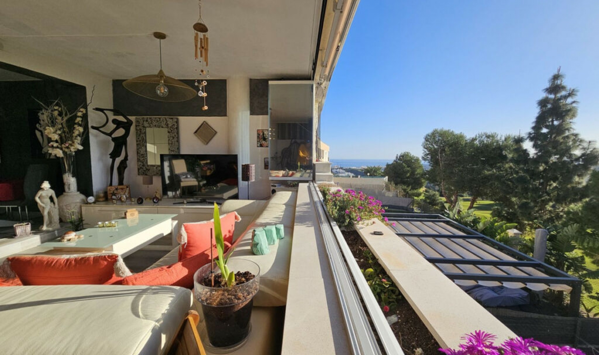 Resale - Apartment -
Casares Playa