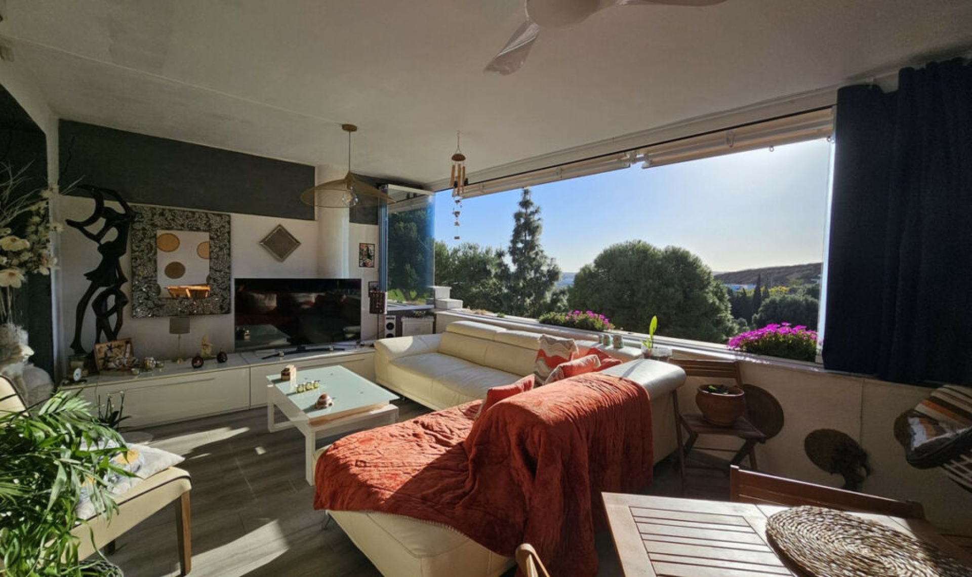 Resale - Apartment -
Casares Playa