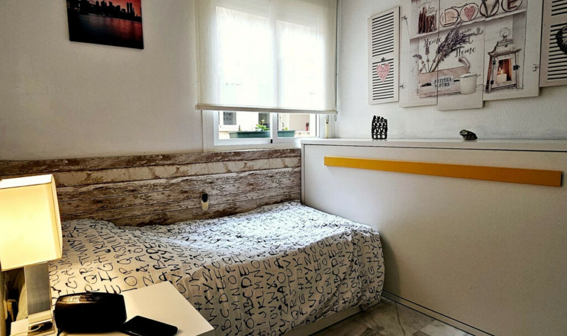 Resale - Apartment -
Casares Playa