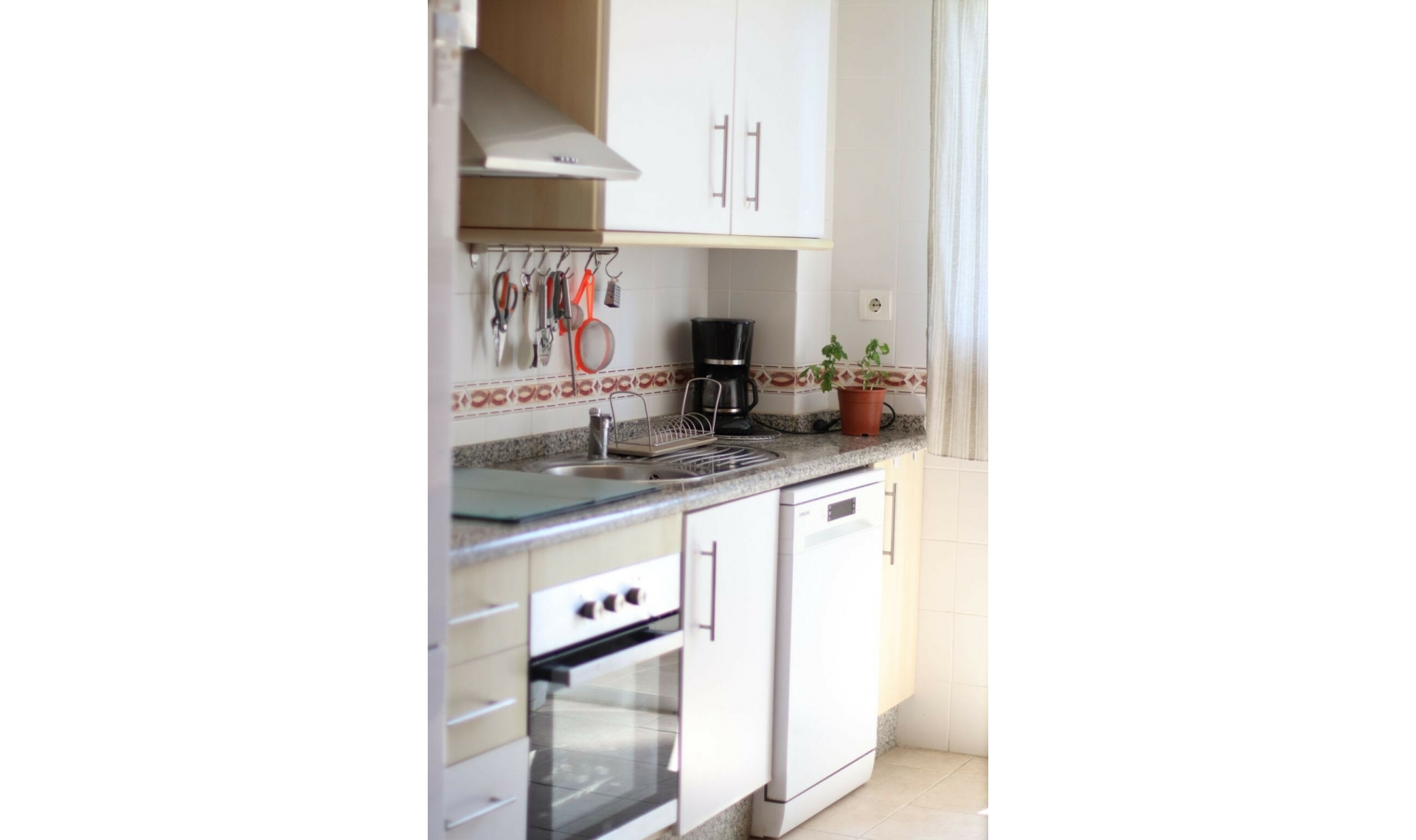 Resale - Apartment -
Casares Playa