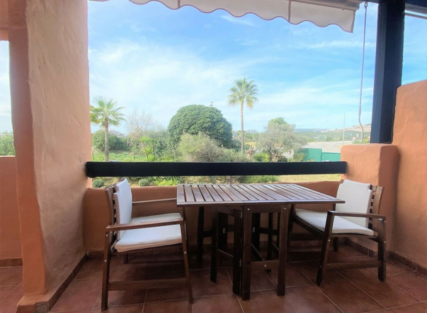 Resale - Apartment -
Casares Playa