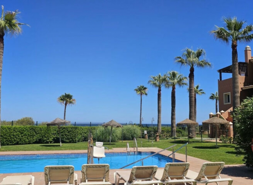 Resale - Apartment -
Casares Playa