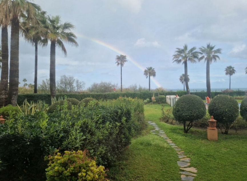 Resale - Apartment -
Casares Playa