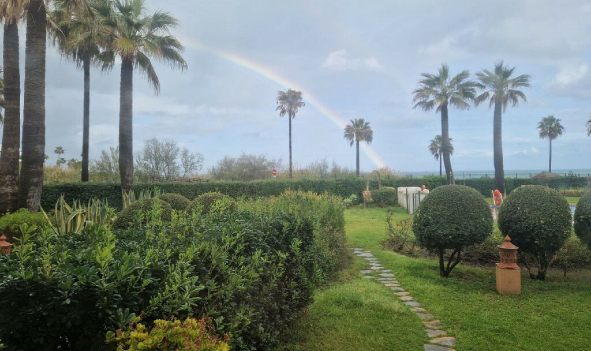 Resale - Apartment -
Casares Playa