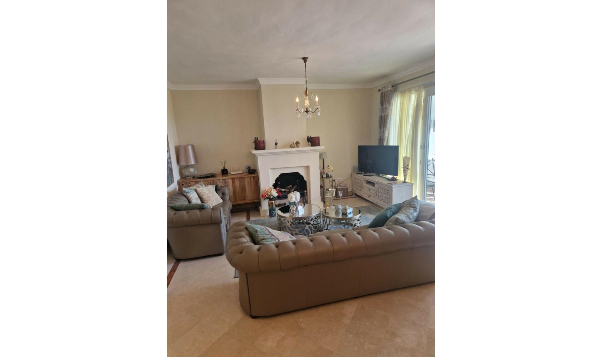 Resale - Apartment -
Casares Playa