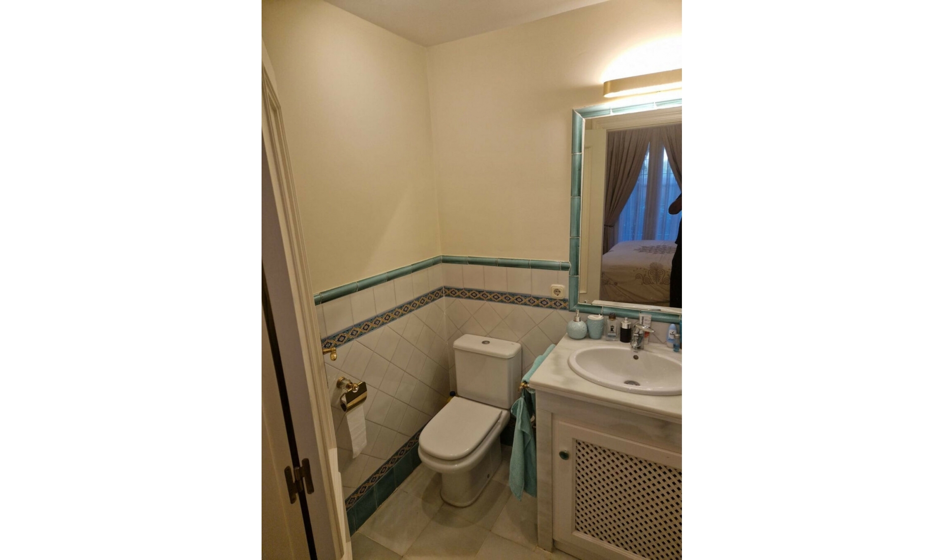 Resale - Apartment -
Casares Playa