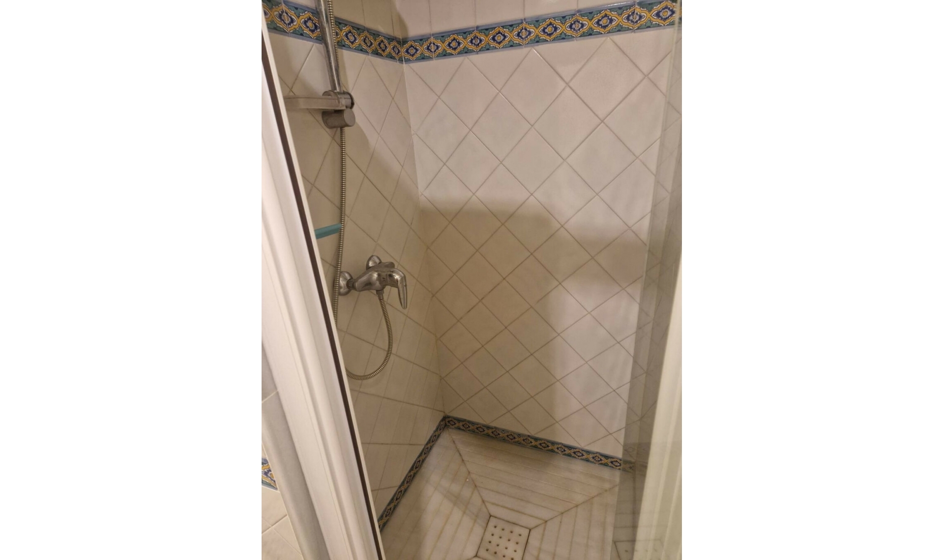 Resale - Apartment -
Casares Playa