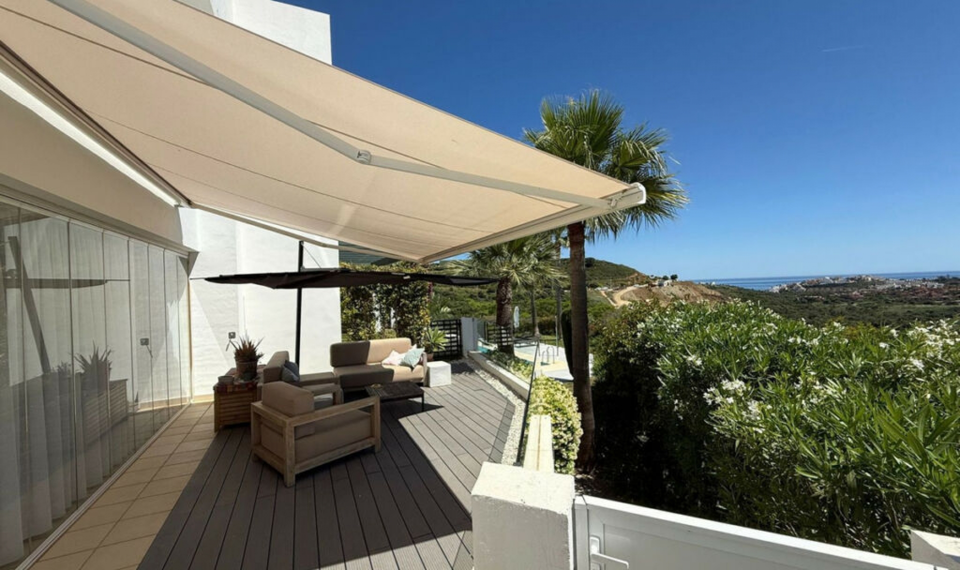 Resale - Apartment -
Casares Playa