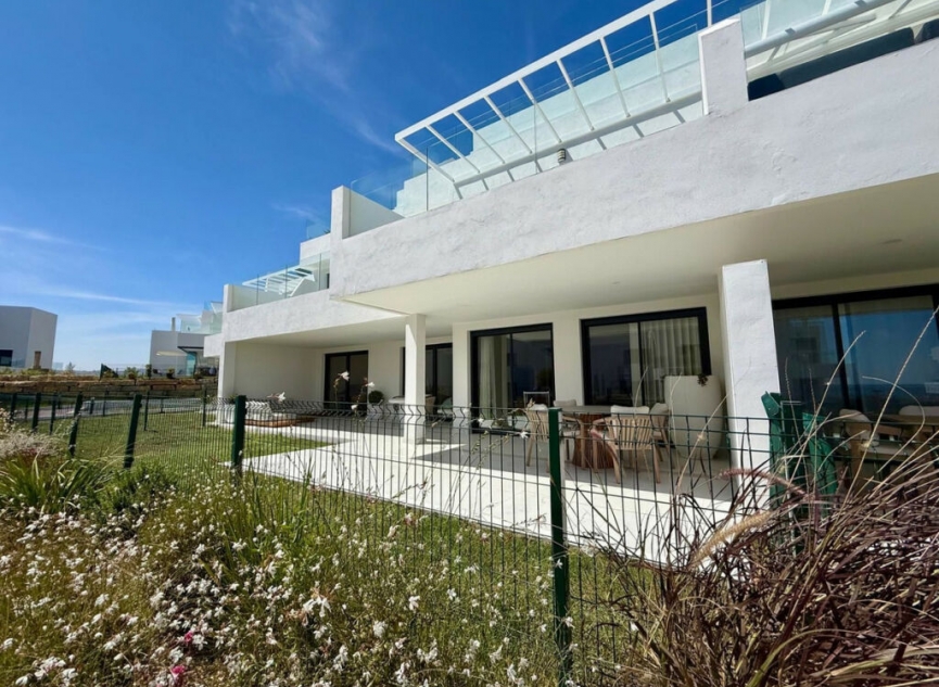 Resale - Apartment -
Casares Playa