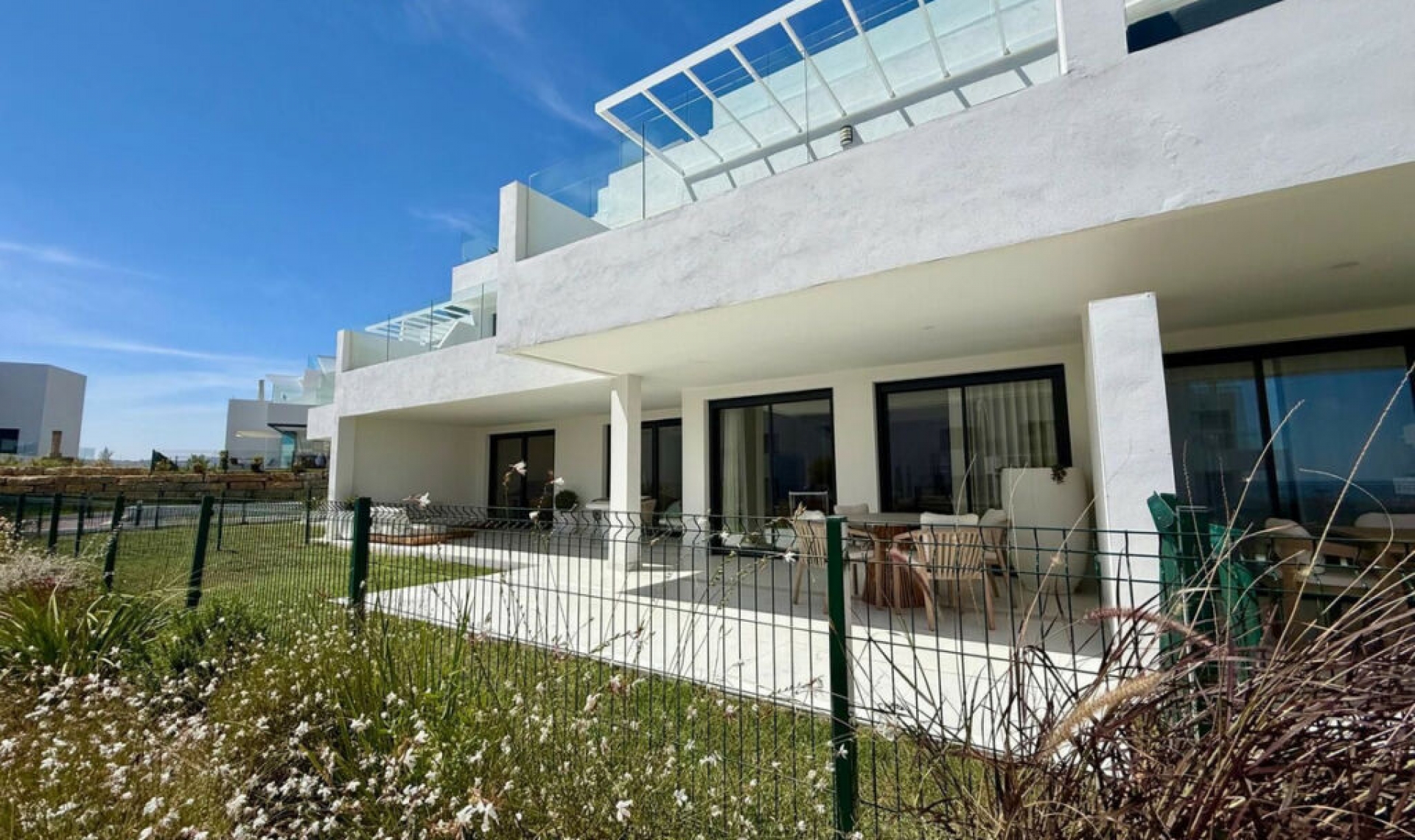 Resale - Apartment -
Casares Playa