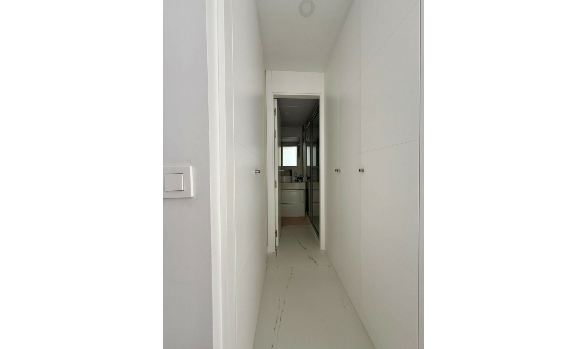 Resale - Apartment -
Casares Playa