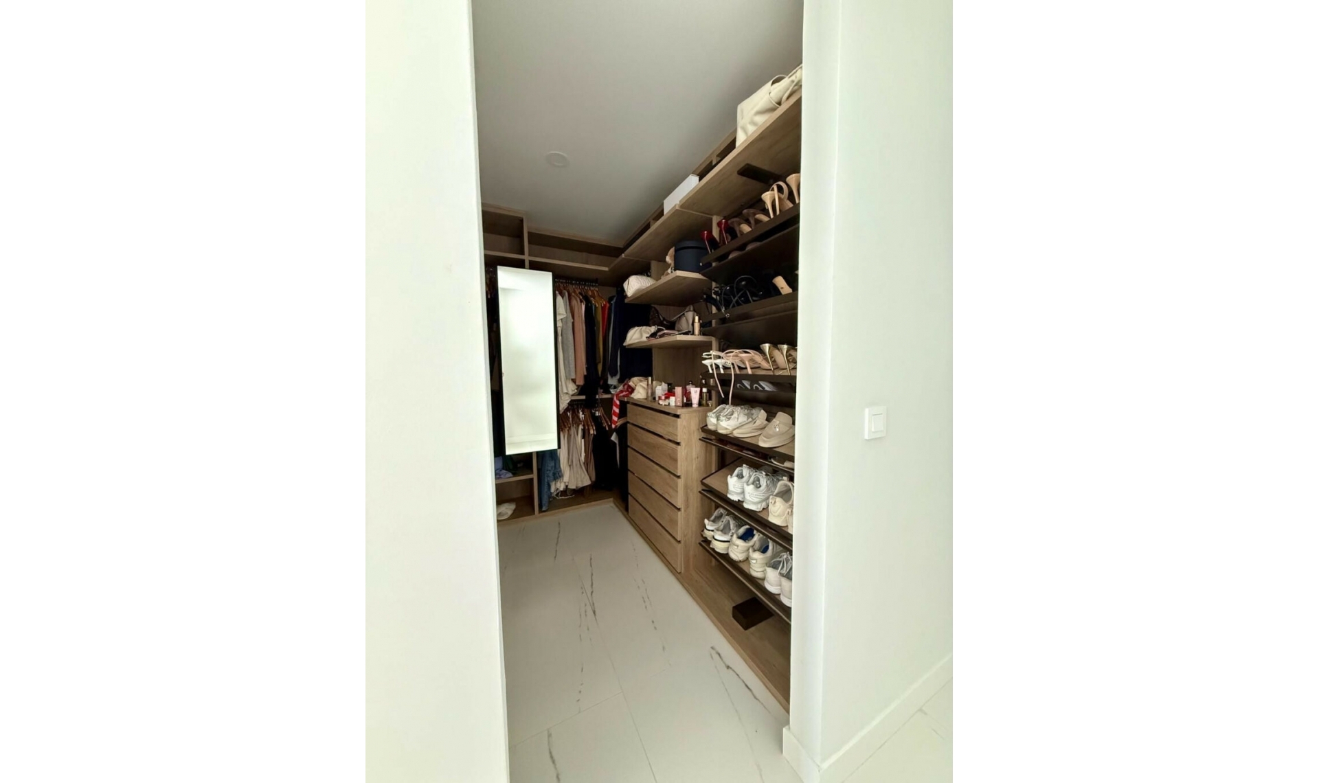 Resale - Apartment -
Casares Playa