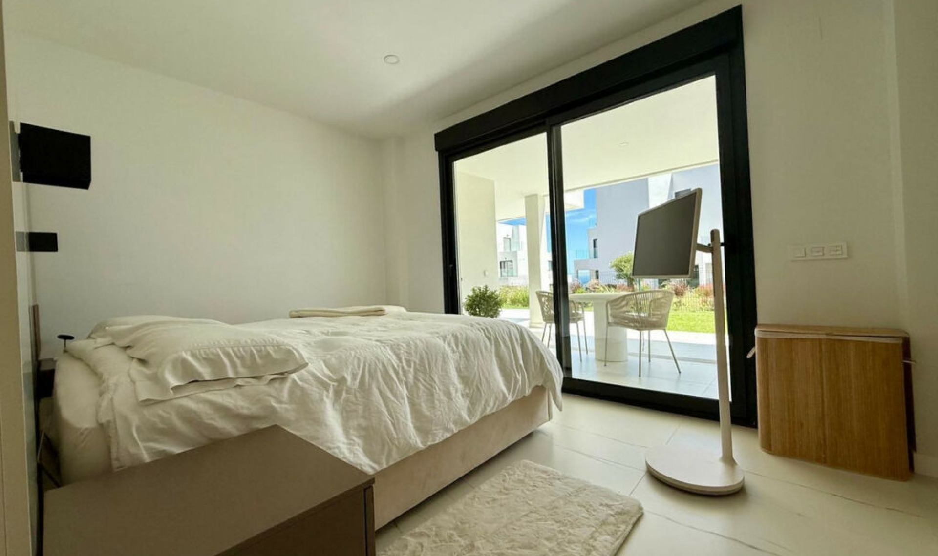 Resale - Apartment -
Casares Playa