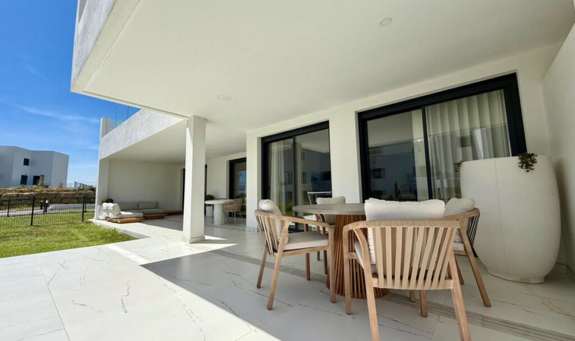 Resale - Apartment -
Casares Playa