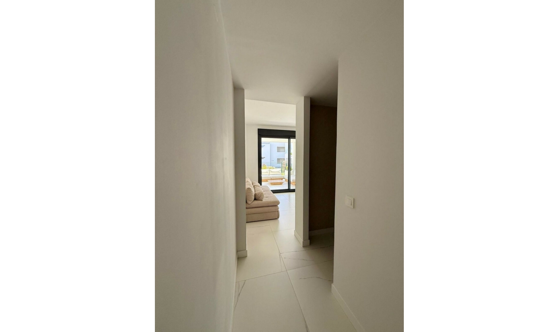 Resale - Apartment -
Casares Playa