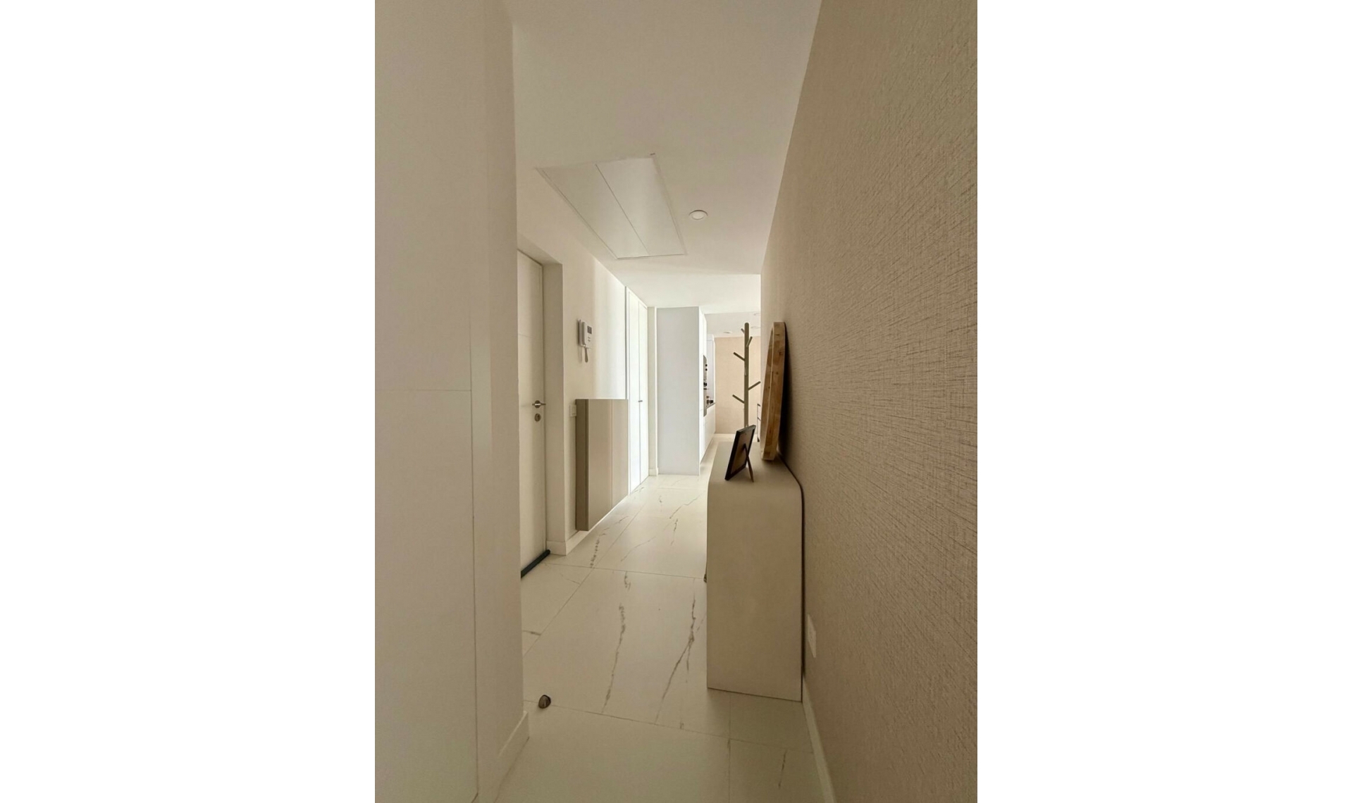 Resale - Apartment -
Casares Playa