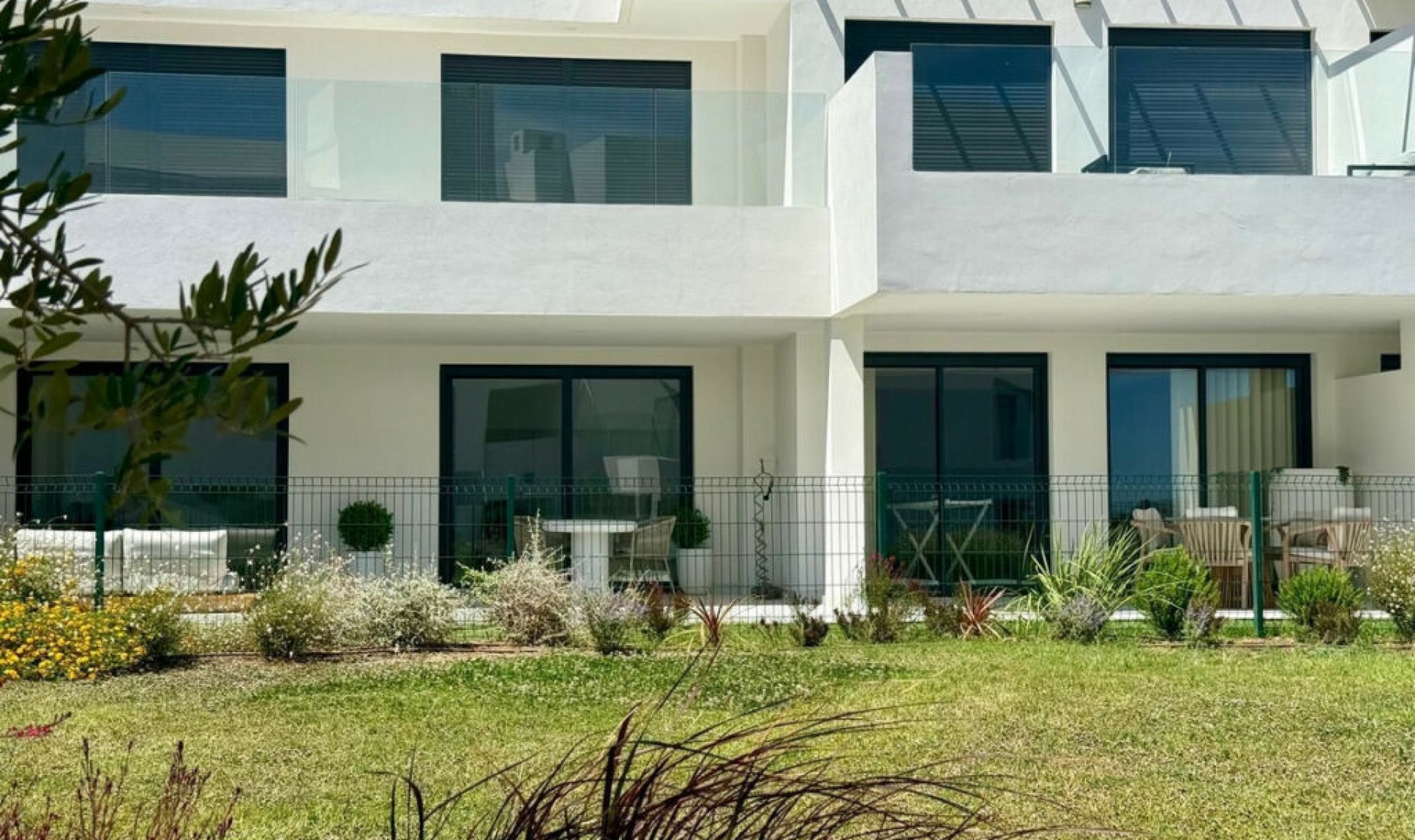 Resale - Apartment -
Casares Playa