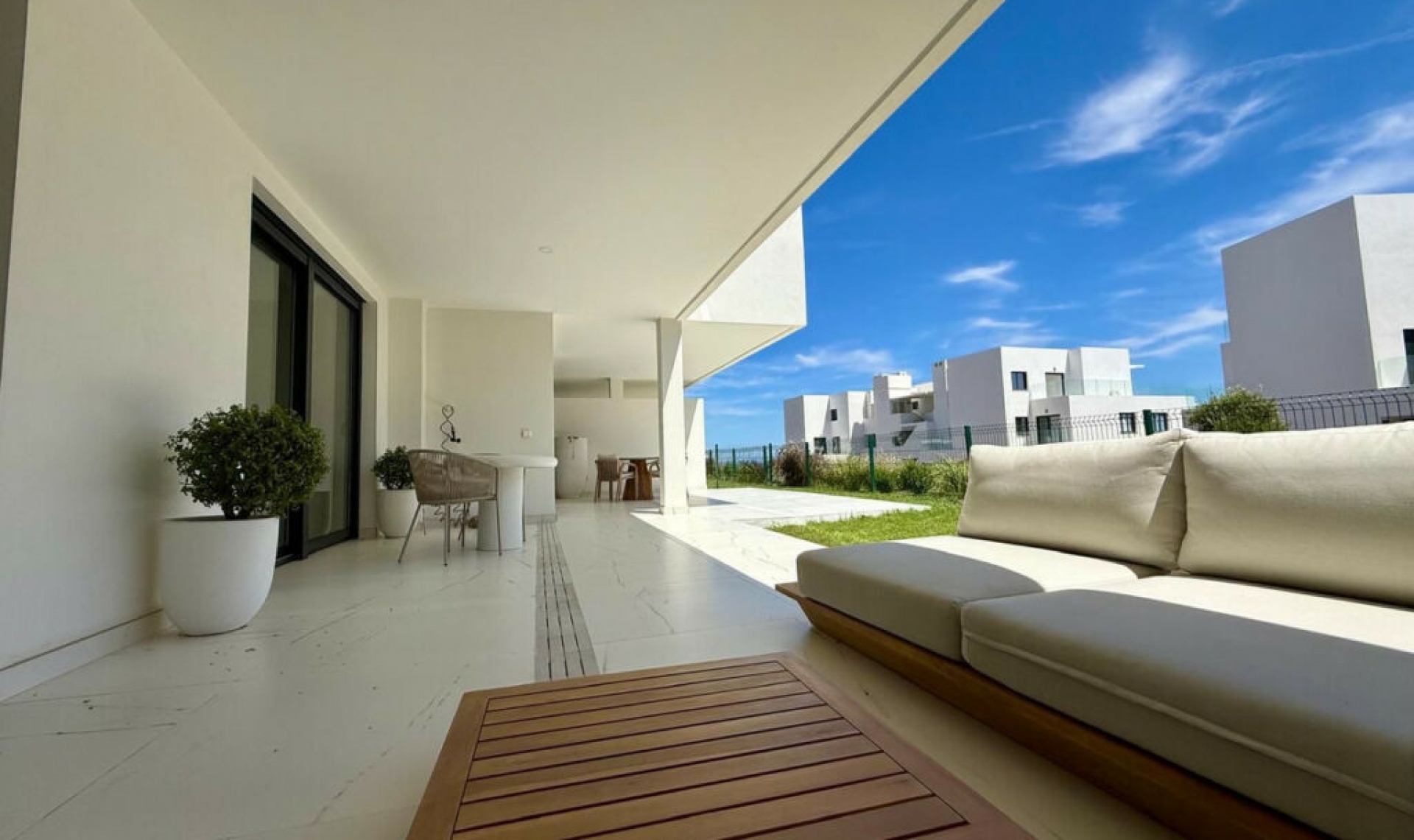 Resale - Apartment -
Casares Playa