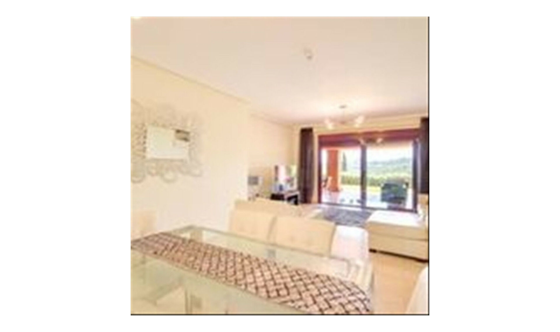 Resale - Apartment -
Casares Playa