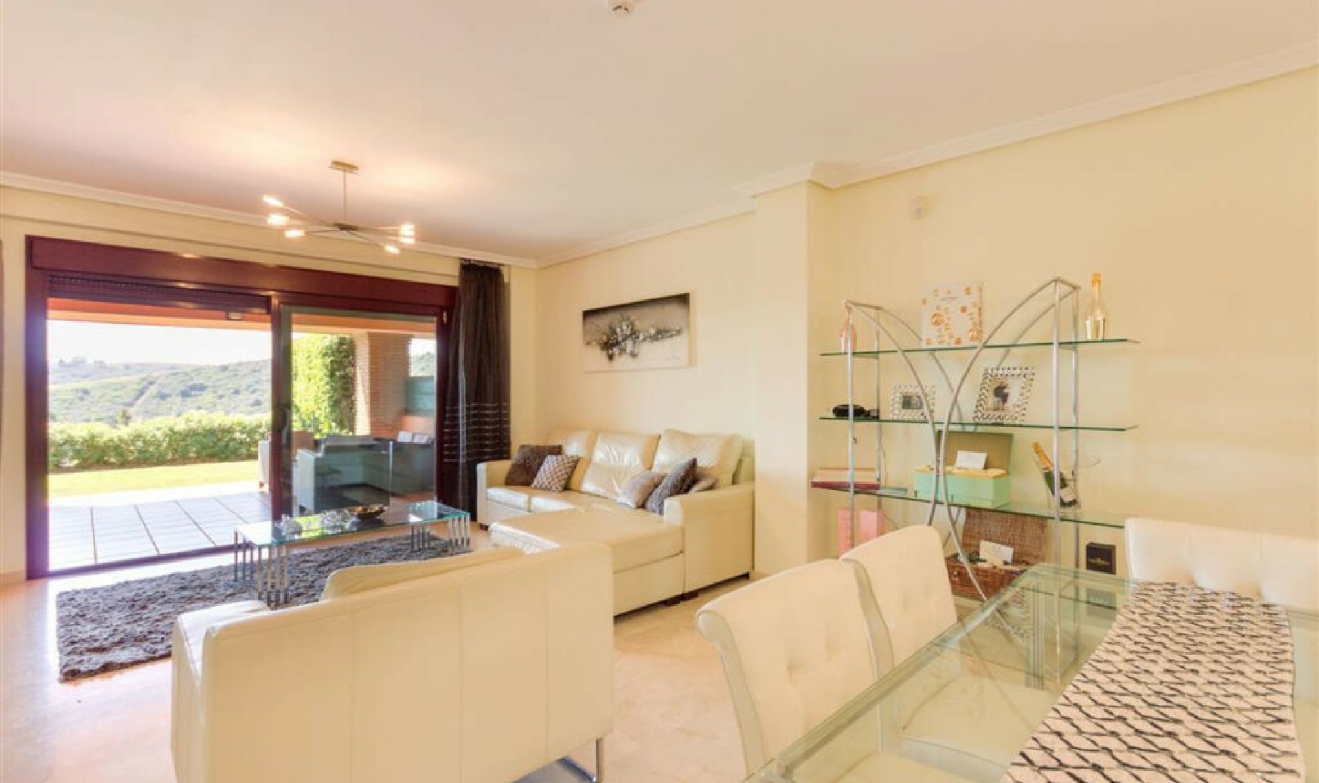 Resale - Apartment -
Casares Playa